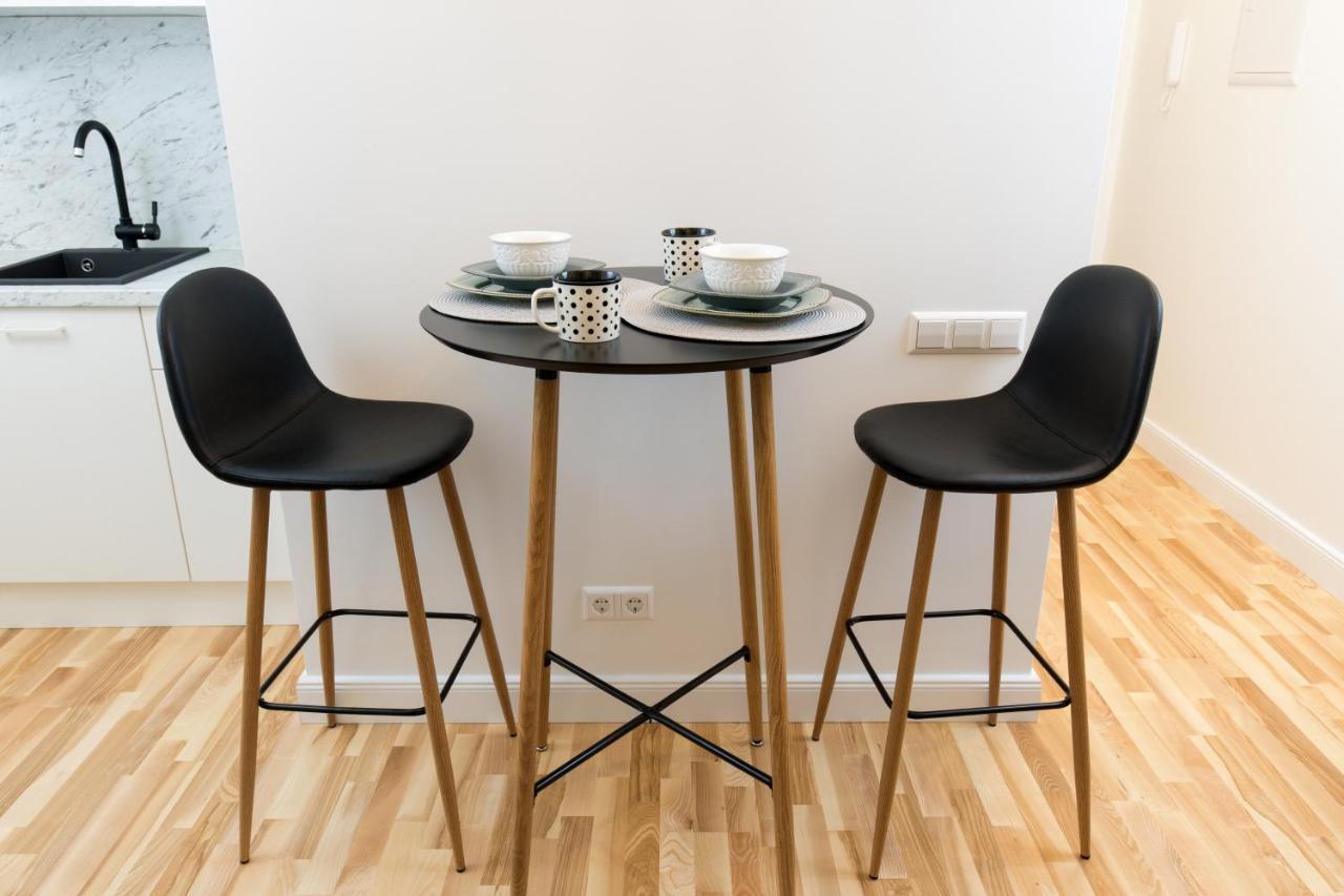 ריגה Theatre Apartments Lacplesa מראה חיצוני תמונה